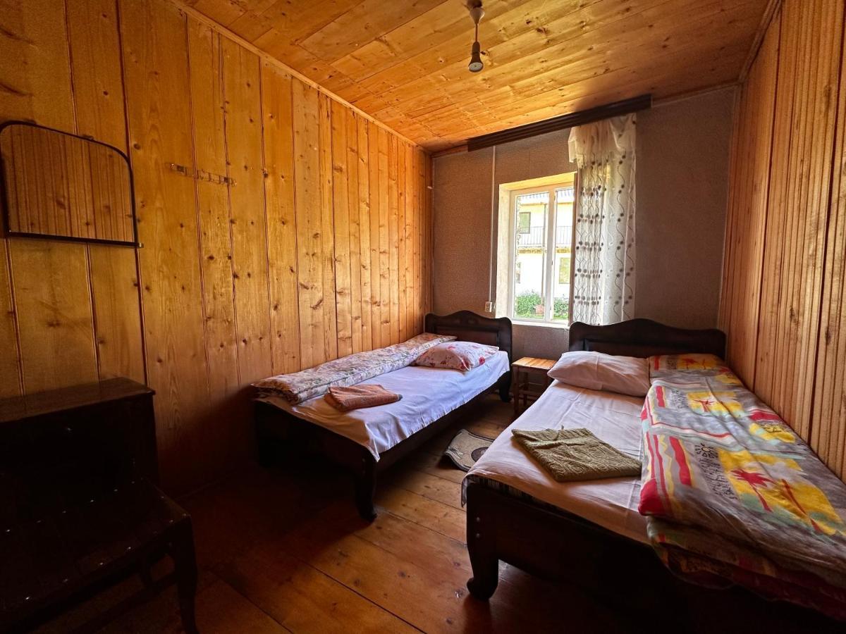Guesthouse Angelina Ushguli Extérieur photo